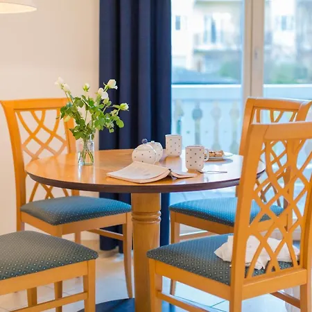 Aquamarin Ferienvilla Apartment *
