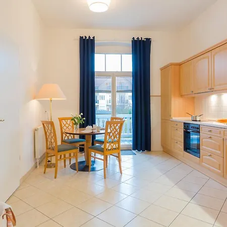 Aquamarin Ferienvilla Apartment *